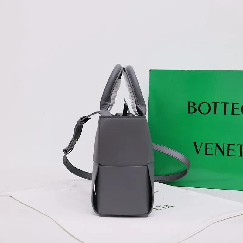 All Categories Official Website "Brand Women's Bags" Women's Bags 💙 BV 2025 Official Website New BV Crossbody Bag